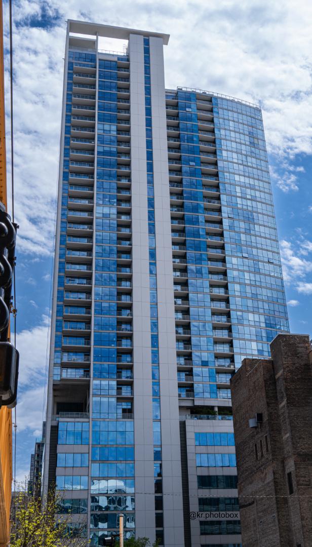 303 W Ohio St. #3804, Chicago, IL 60654