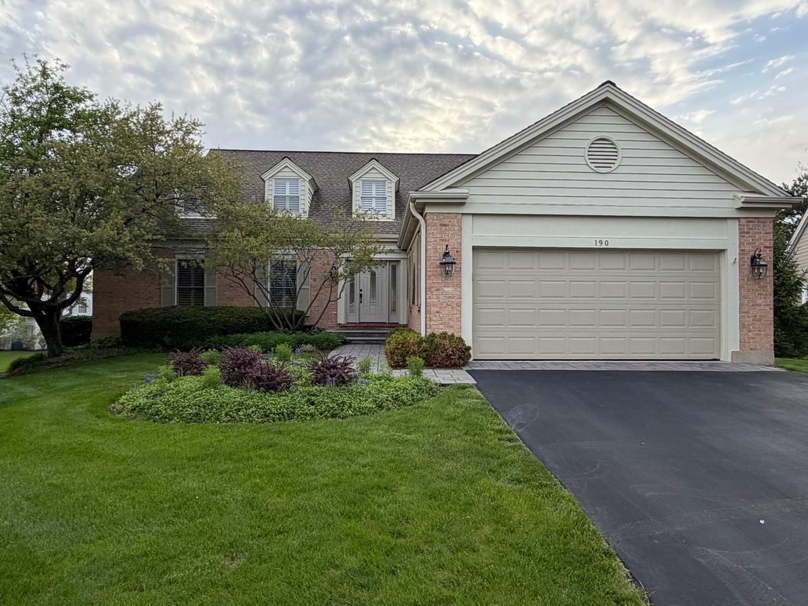 190 Old Wick Ln., Inverness, IL 60067