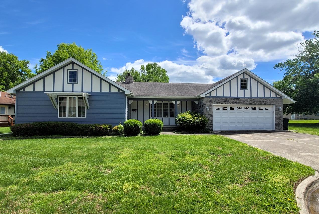 509 Willow Pl., Salem, IL 62881