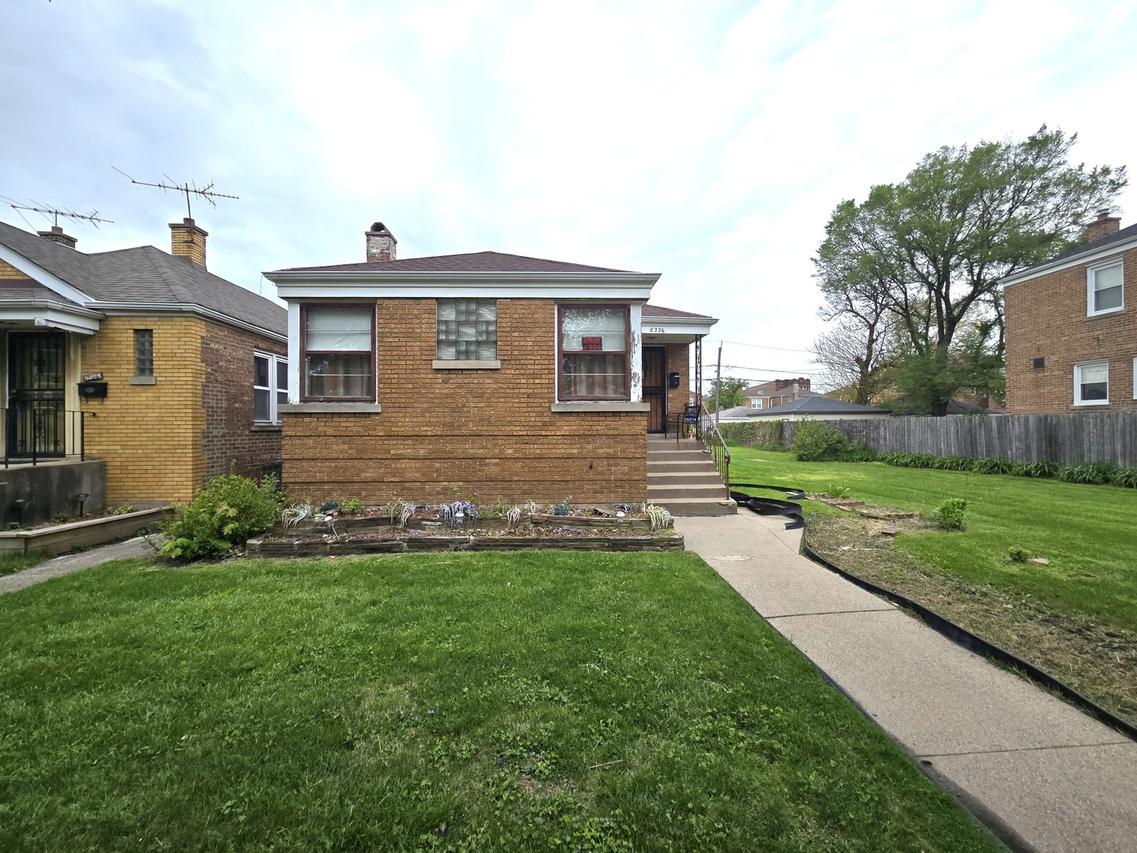 8226 S Colfax Ave., Chicago, IL 60617