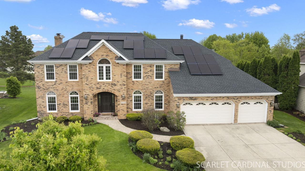 4042 Broadmoor Cir., Naperville, IL 60564