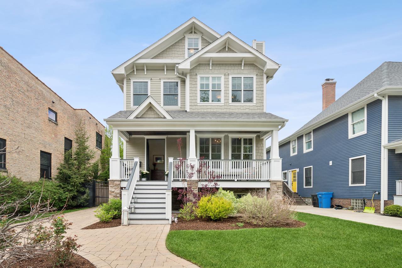 3830 N Lowell Ave., Chicago, IL 60641