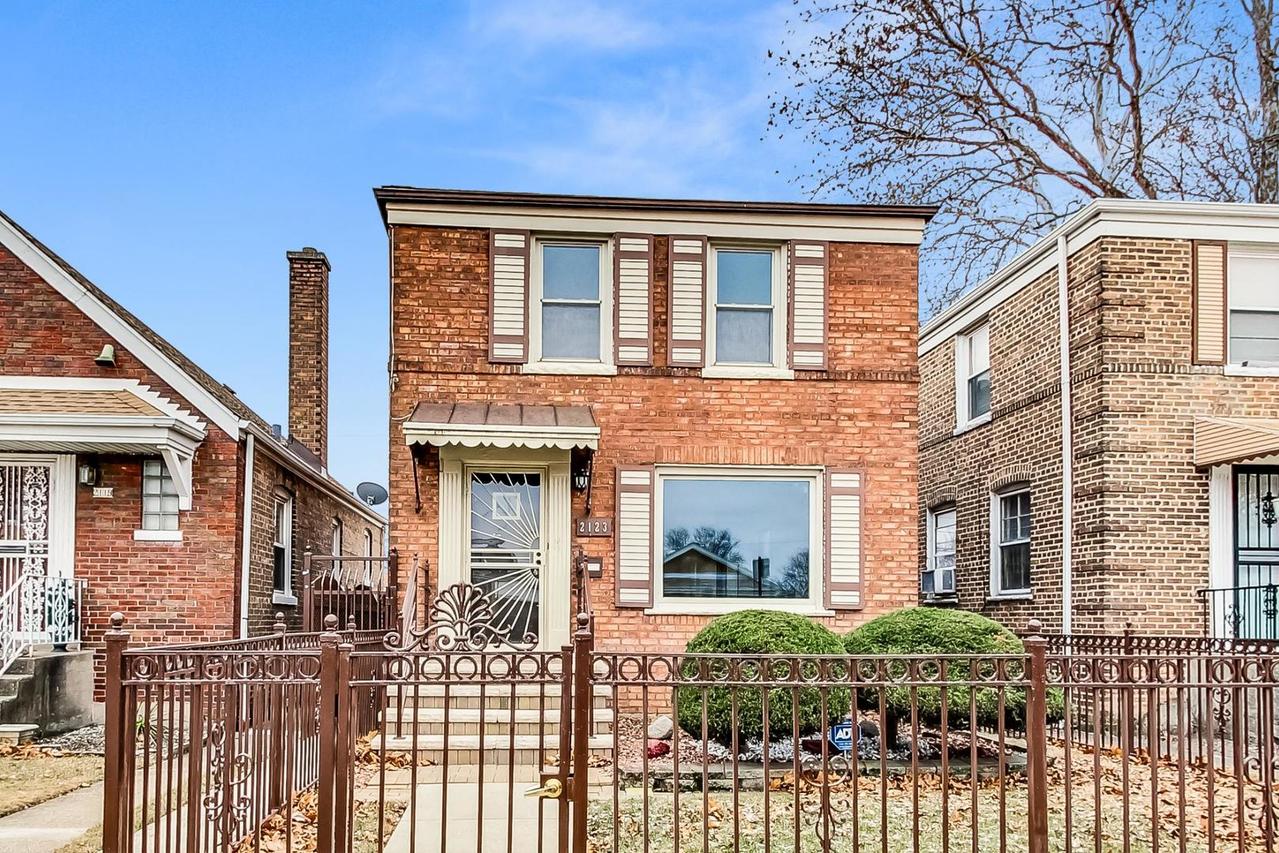 2123 W 83rd St., Chicago, IL 60620