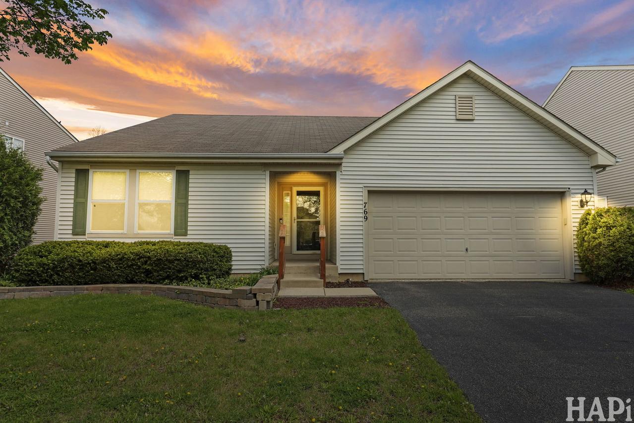 769 Beethoven St., Volo, IL 60073