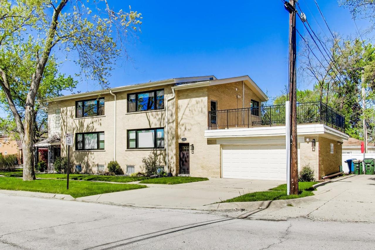1108 Fortuna Ave., Park Ridge, IL 60068