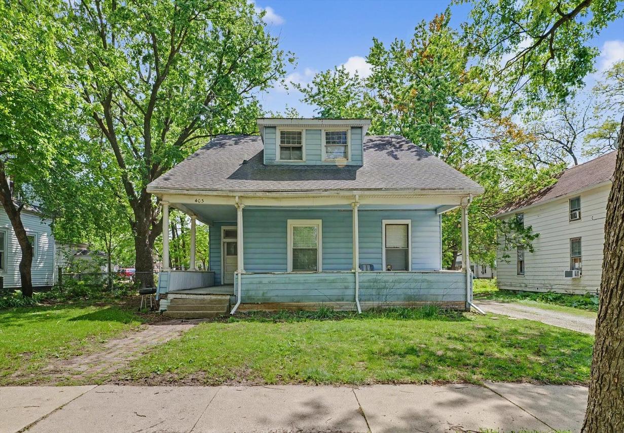 403 W Columbia Ave., Champaign, IL 61820