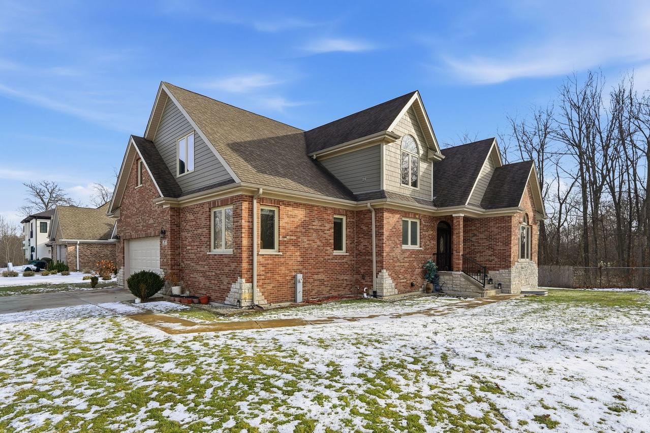 388 Preserve Ln., Wood Dale, IL 60191