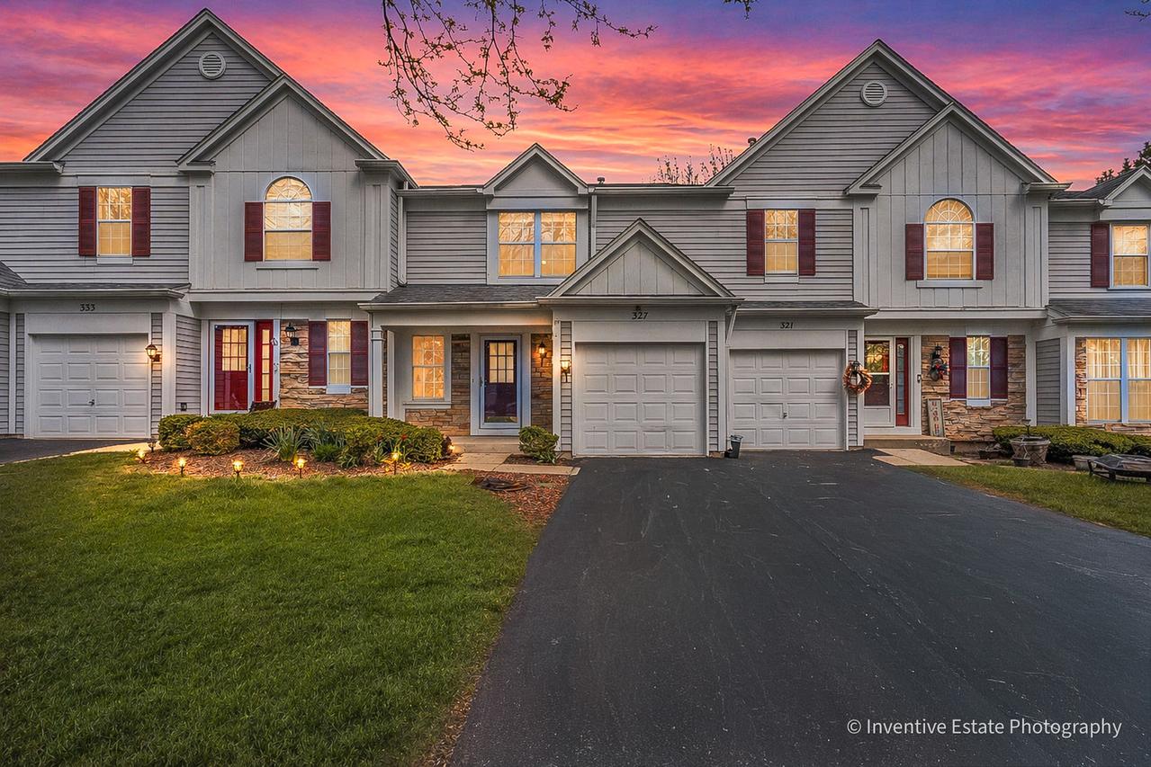 327 Shadybrook Ln., Aurora, IL 60504