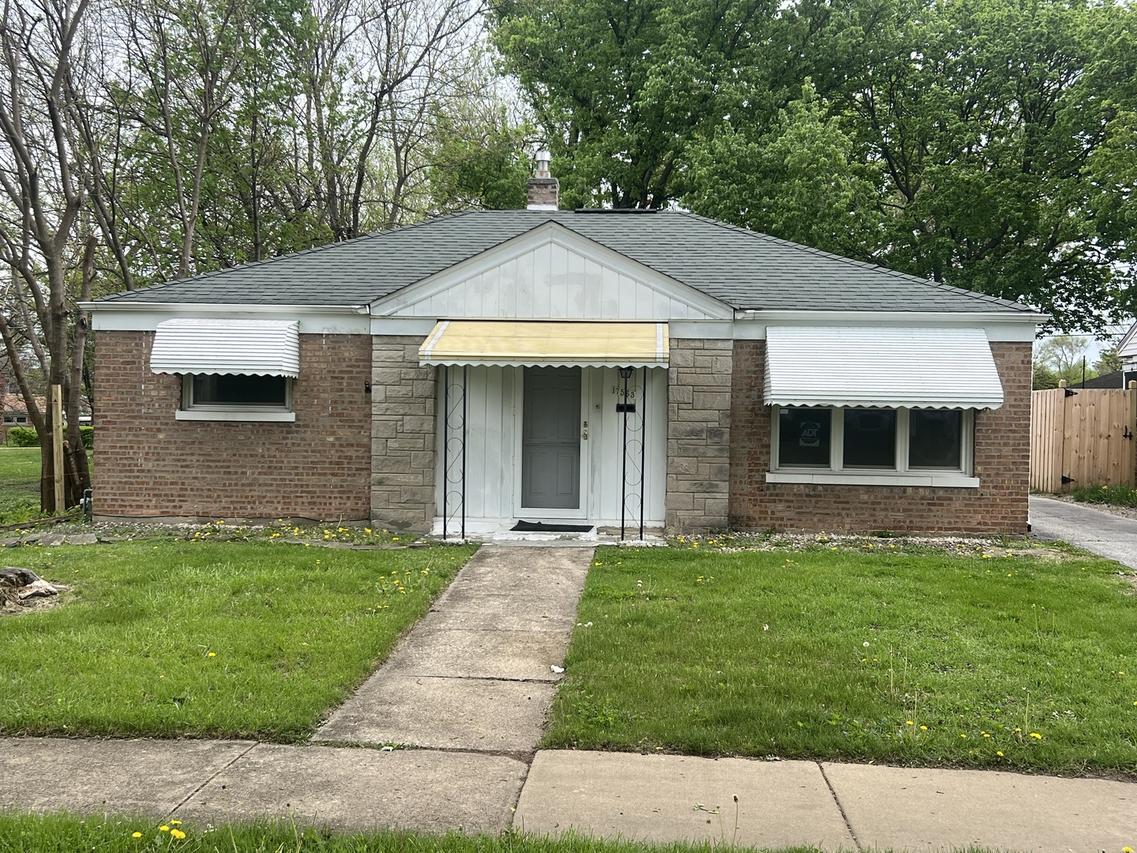 17563 Western Ave., Homewood, IL 60430