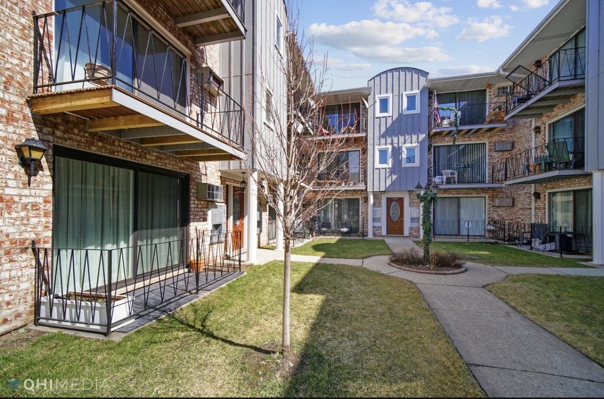 5365 N Delphia Ave. #166, Chicago, IL 60656