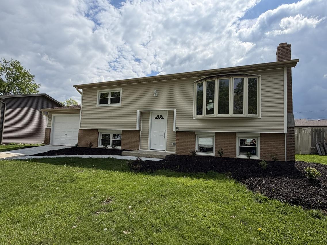 5747 Dover Rd., Oak Forest, IL 60452