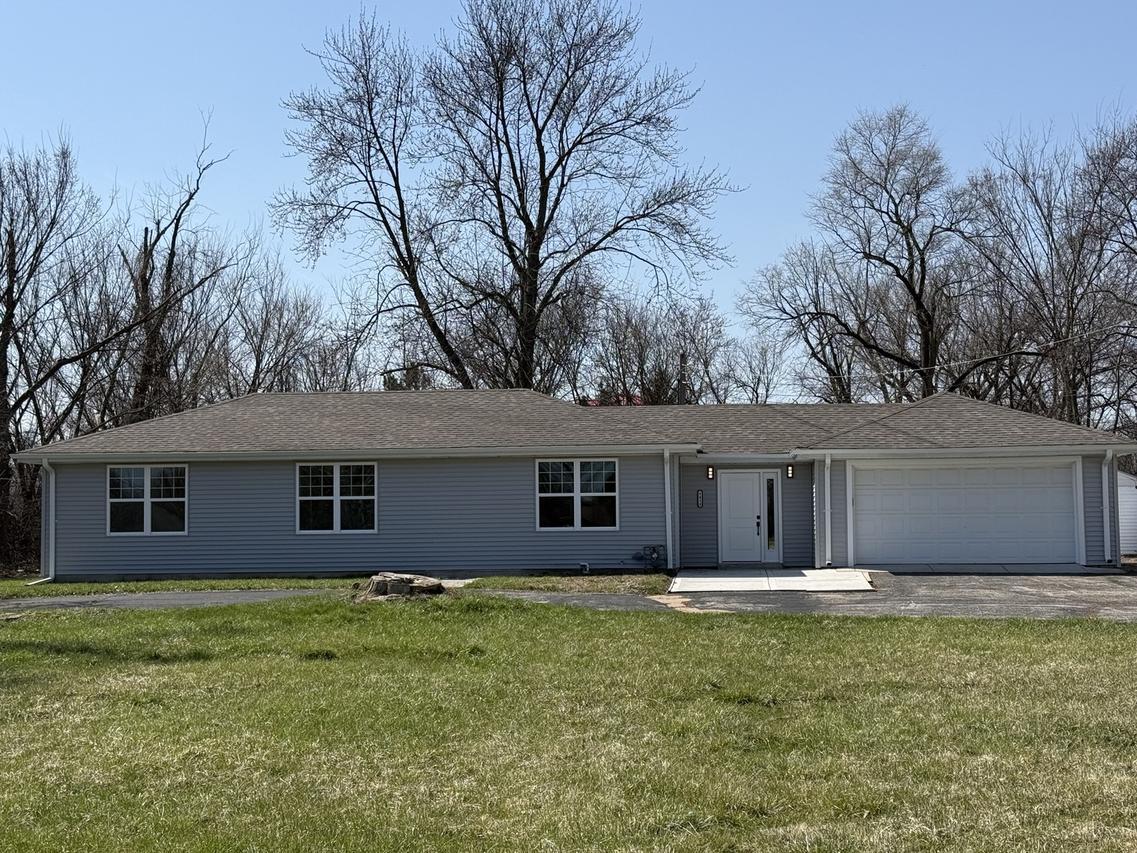 8418 Meadowbrook Dr., Burr Ridge, IL 60527