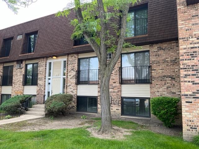 183 N Waters Edge Dr. #301, Glendale Heights, IL 60139