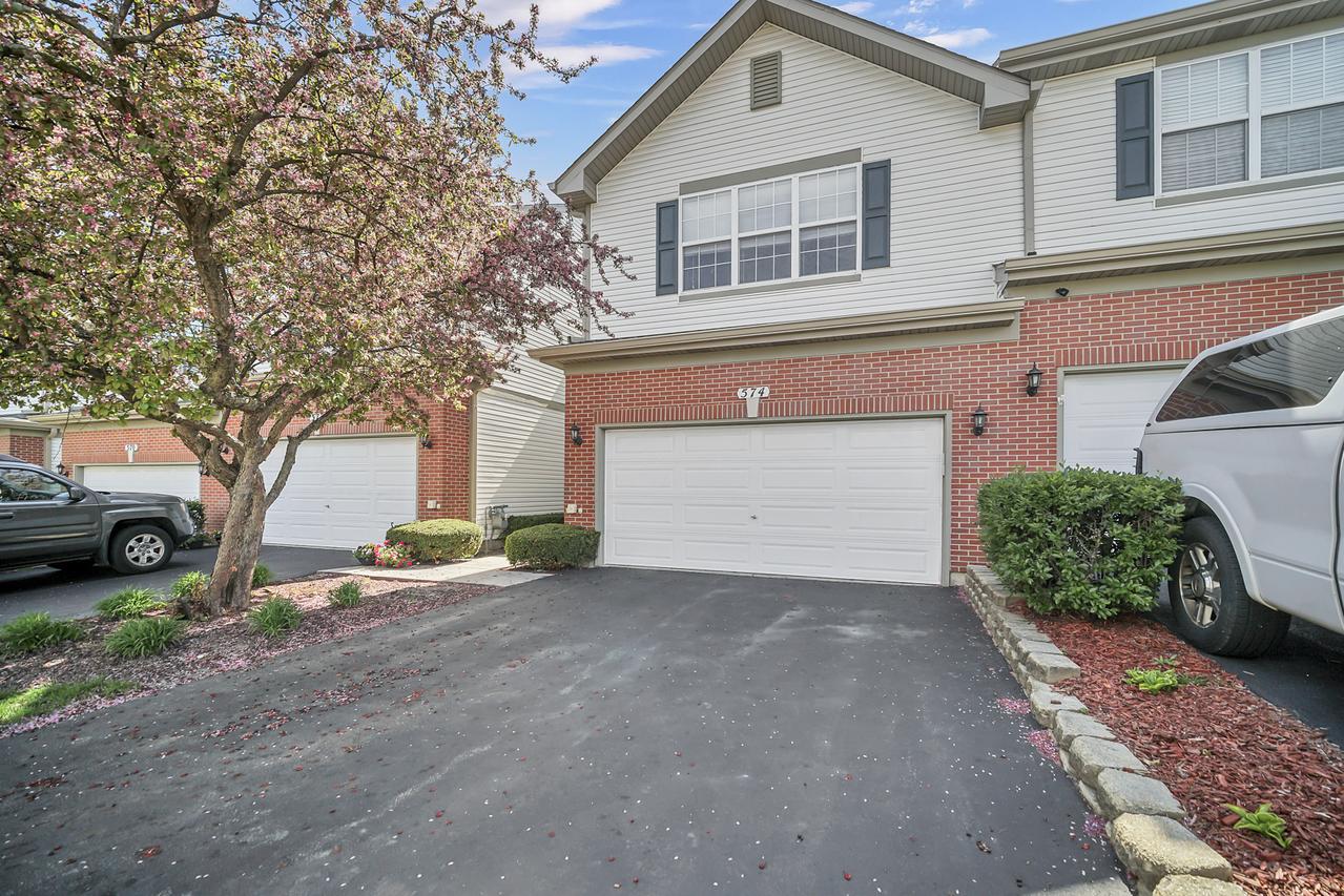 574 N Fox Tr., Round Lake, IL 60073