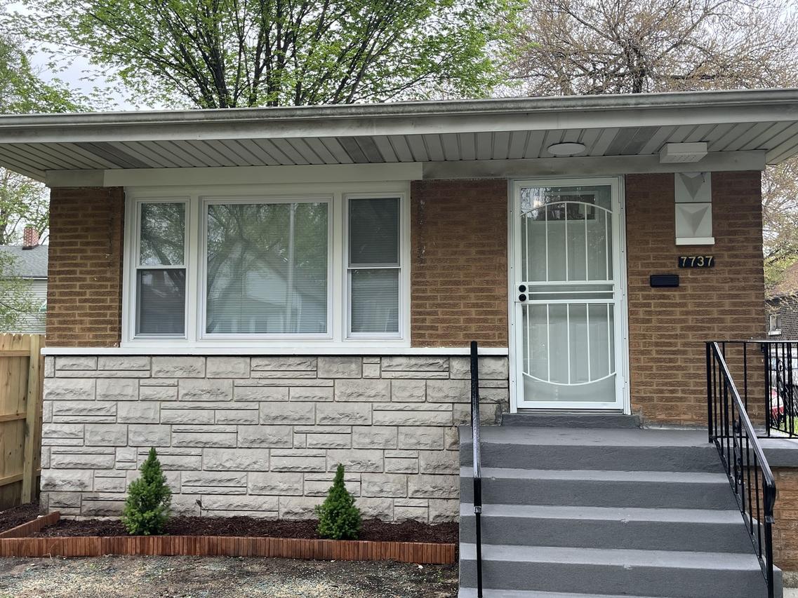 7737 S Champlain Ave., Chicago, IL 60619