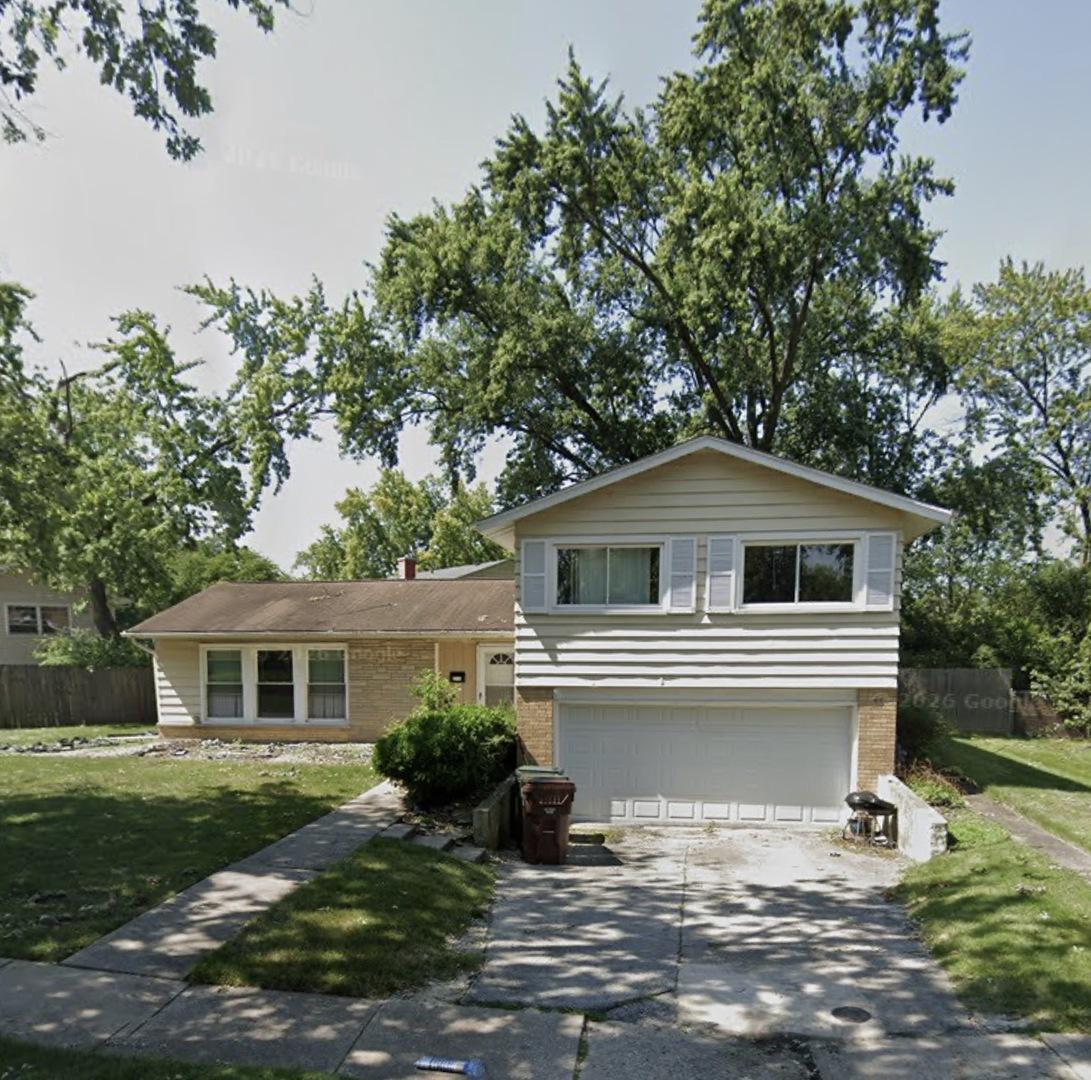 2715 Cherrywood Pl., Hazel Crest, IL 60429