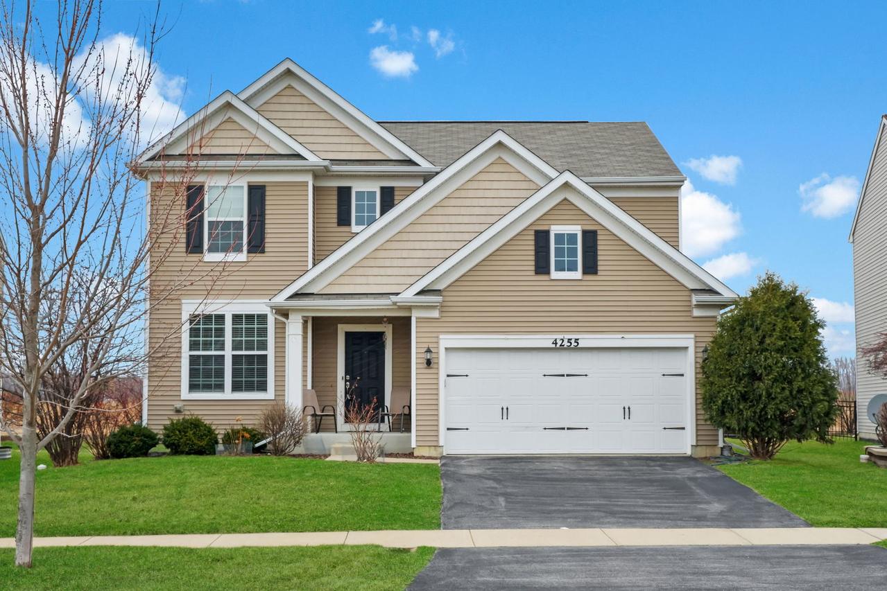 4255 Fraser Cir., Naperville, IL 60564