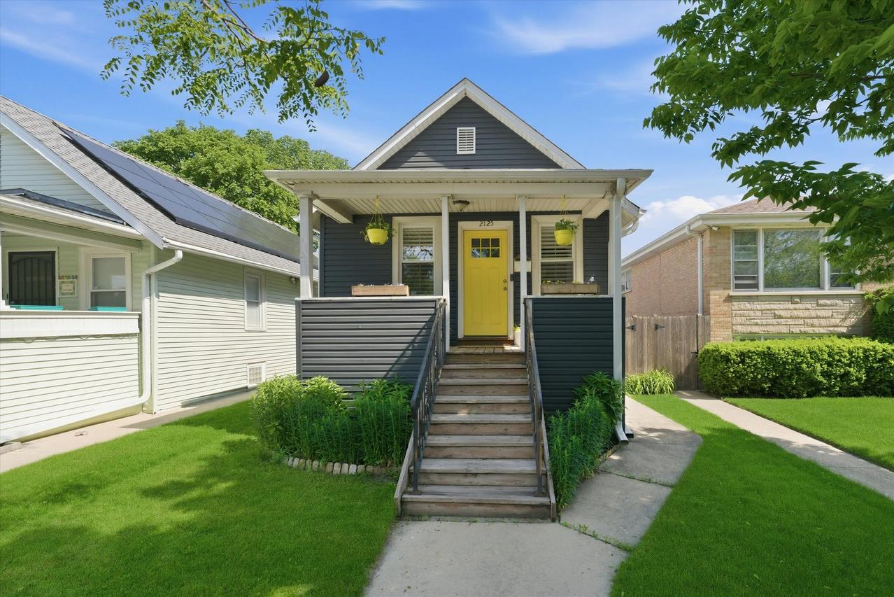 2125 Emerson St., Evanston, IL 60201