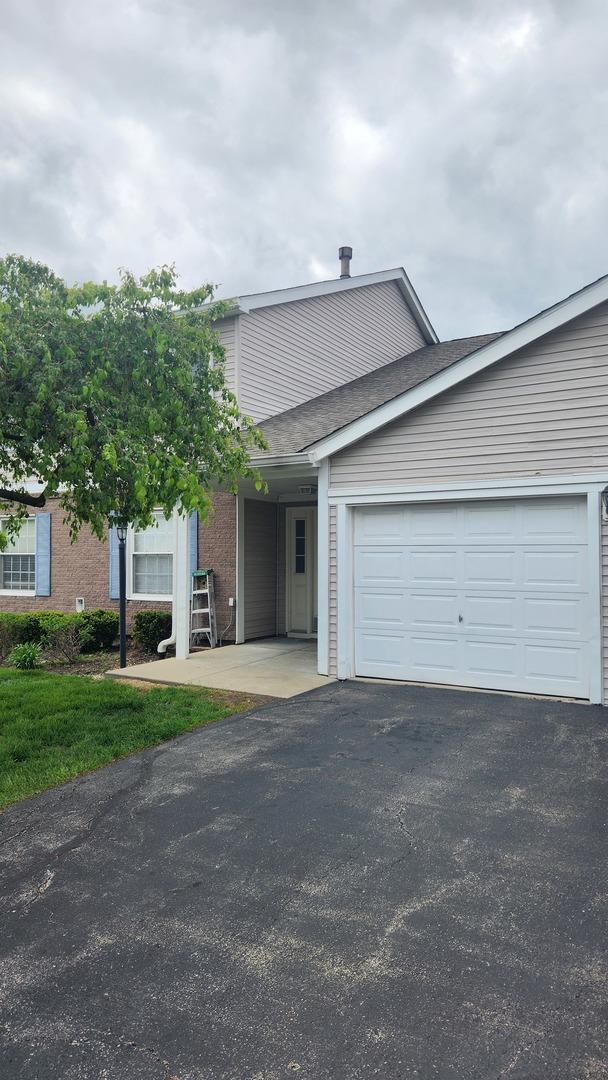 324 Mulberry Ct. #C2, Bartlett, IL 60103