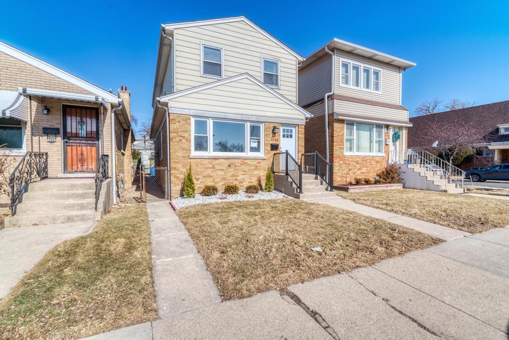 6218 W Foster Ave., Chicago, IL 60630