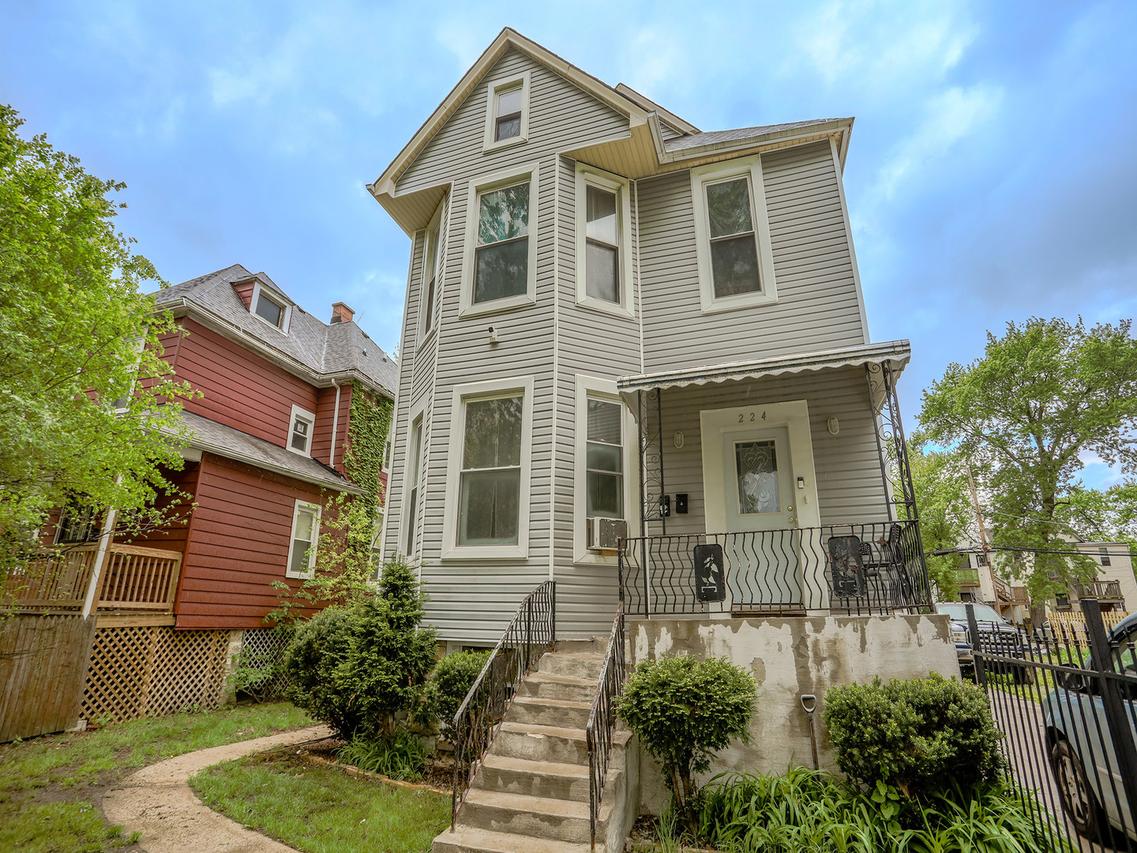 224 N Lockwood Ave., Chicago, IL 60644