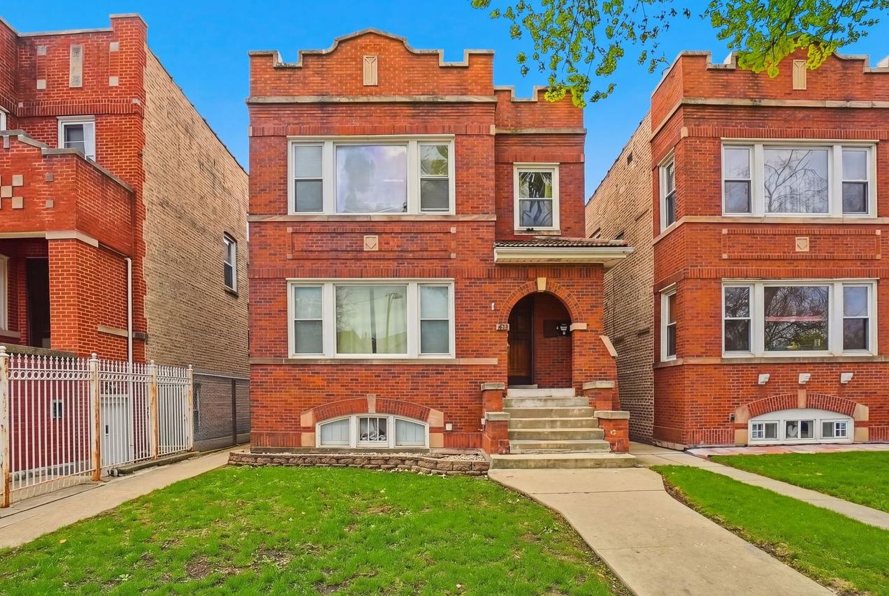 4512 N Kasson Ave., Chicago, IL 60630
