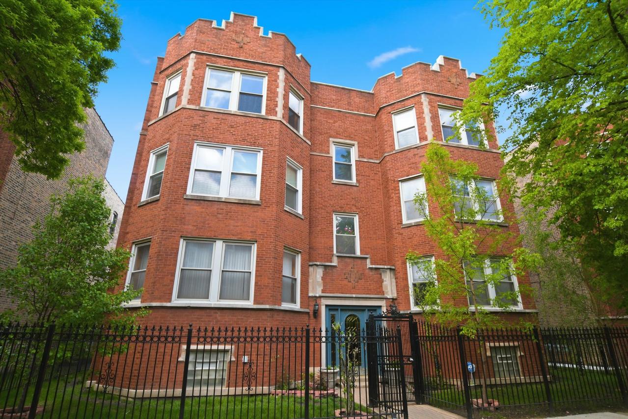 2720 N Sawyer Ave. #3, Chicago, IL 60647