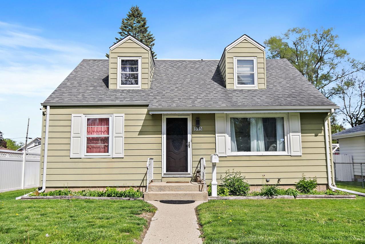 515 Illinois Ave., Elgin, IL 60120
