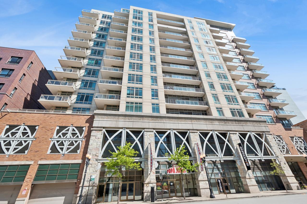 230 W Division St. #1408, Chicago, IL 60610