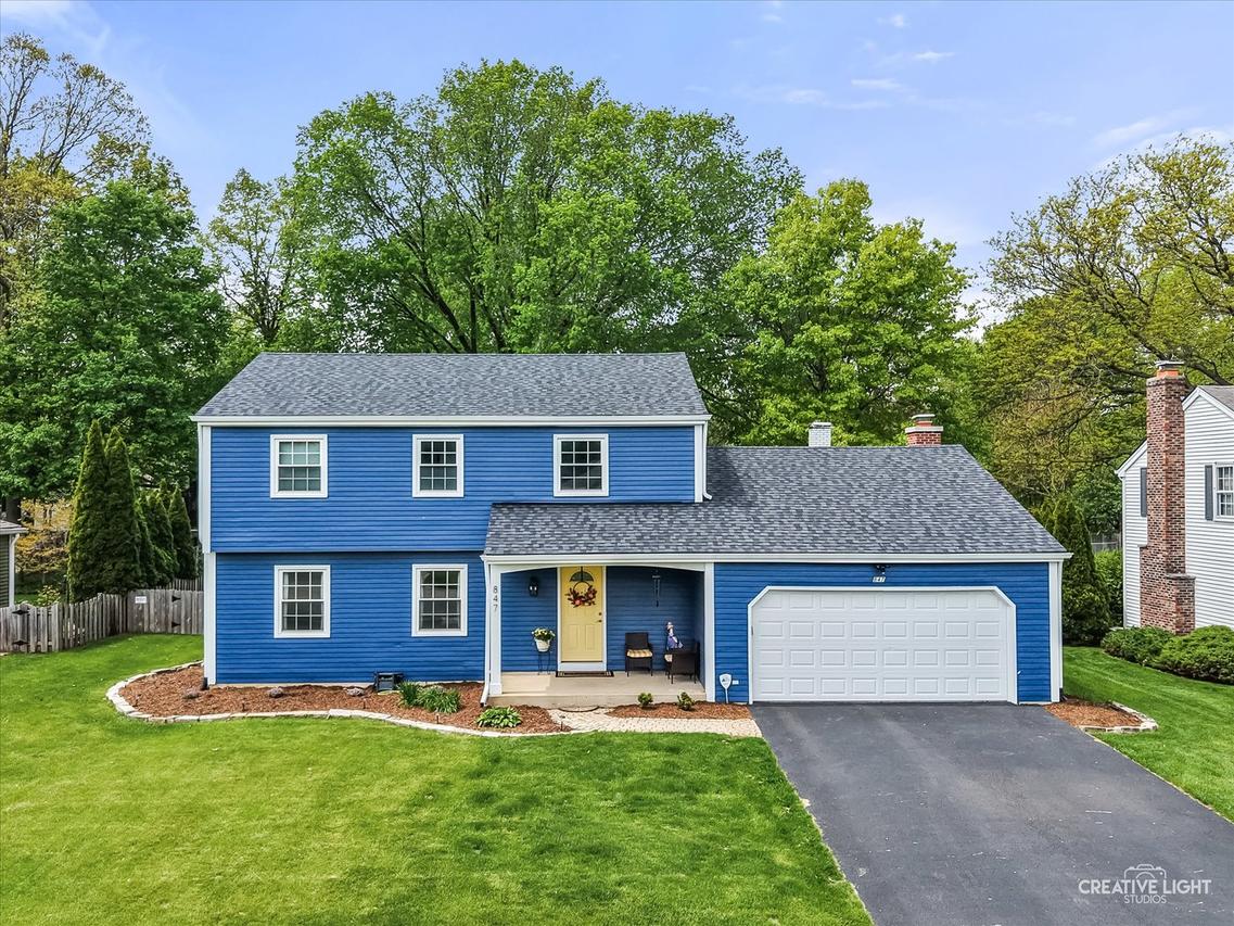 847 Woodland Hills Rd., Batavia, IL 60510