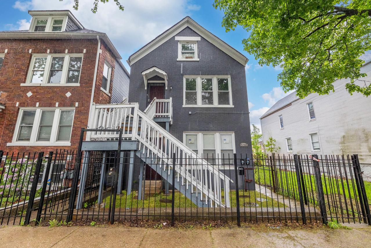 5205 S Wood St., Chicago, IL 60609