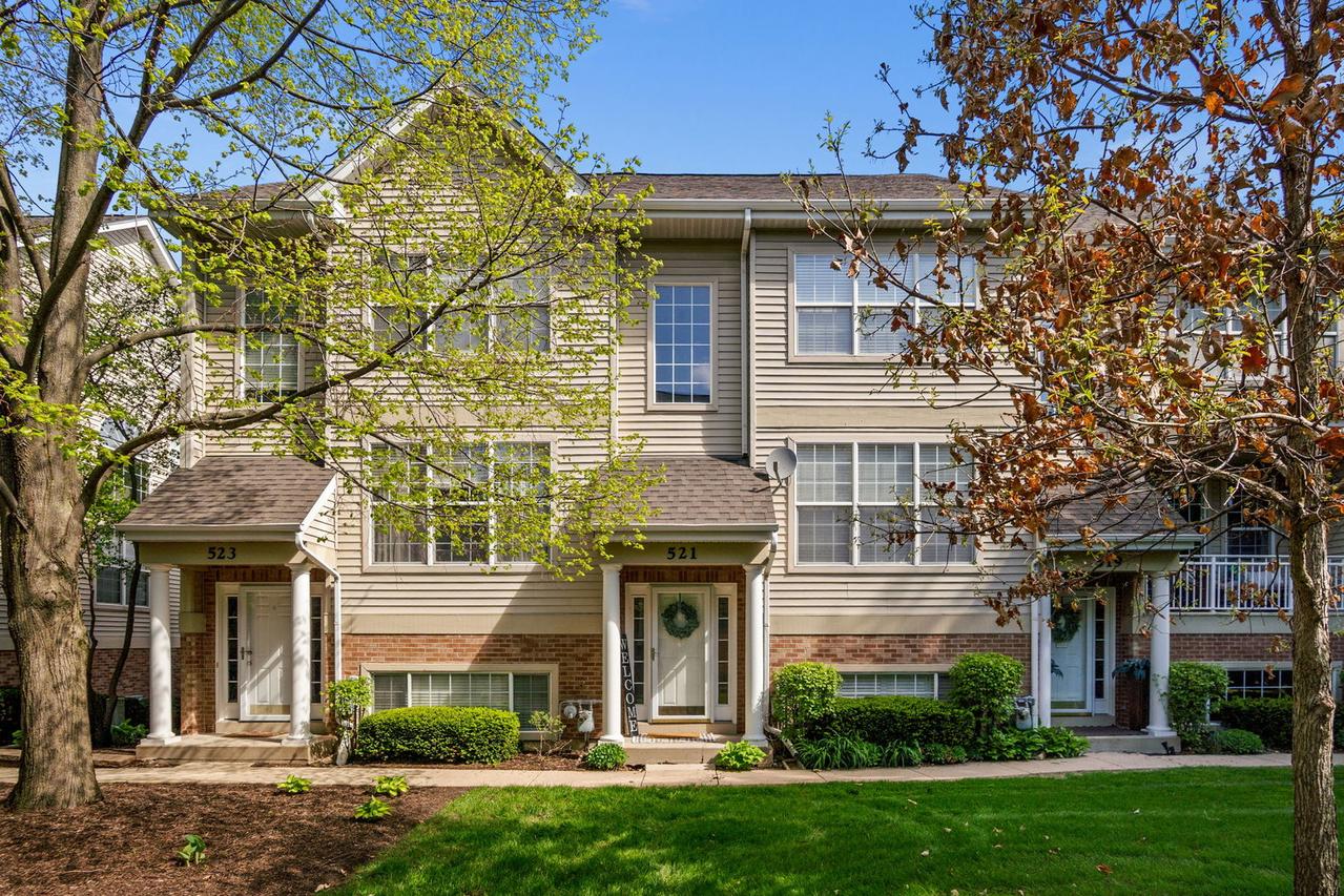 521 Pheasant Tr., St. Charles, IL 60174