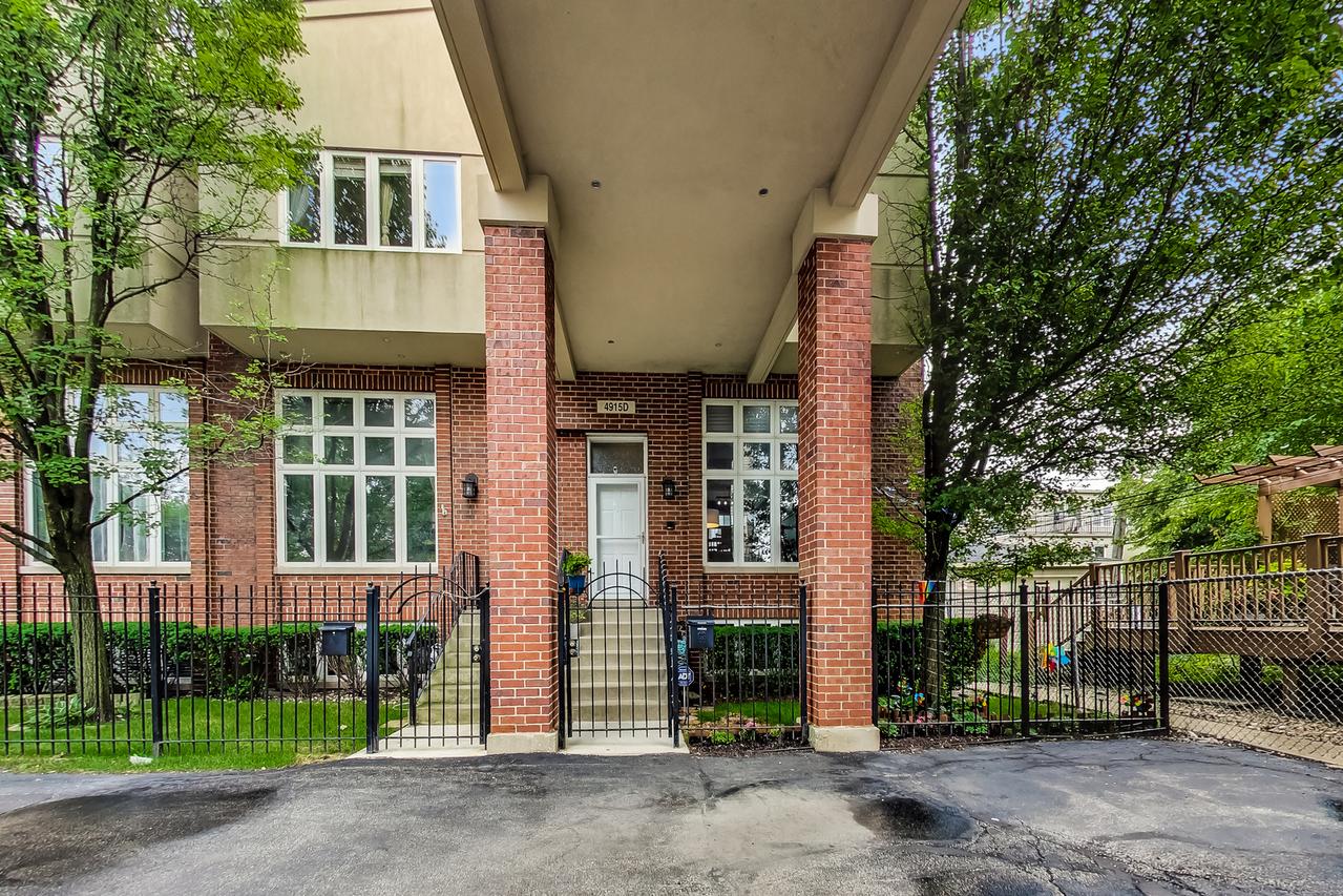 4915 W Gunnison St. #D, Chicago, IL 60630