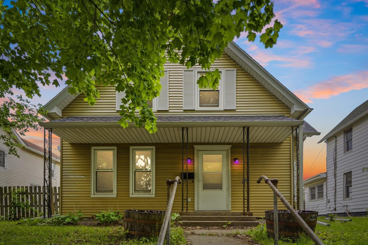 1847 10th St., Moline, IL 61265