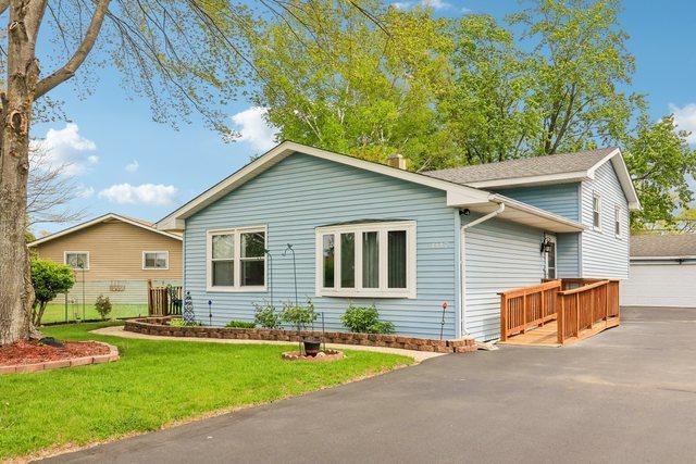 1117 Crescent Ct., Round Lake Beach, IL 60073