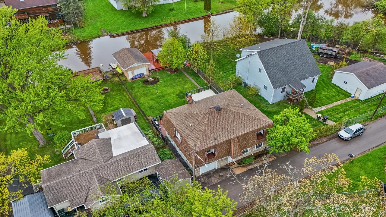 34820 N Holman Ave., Ingleside, IL 60041