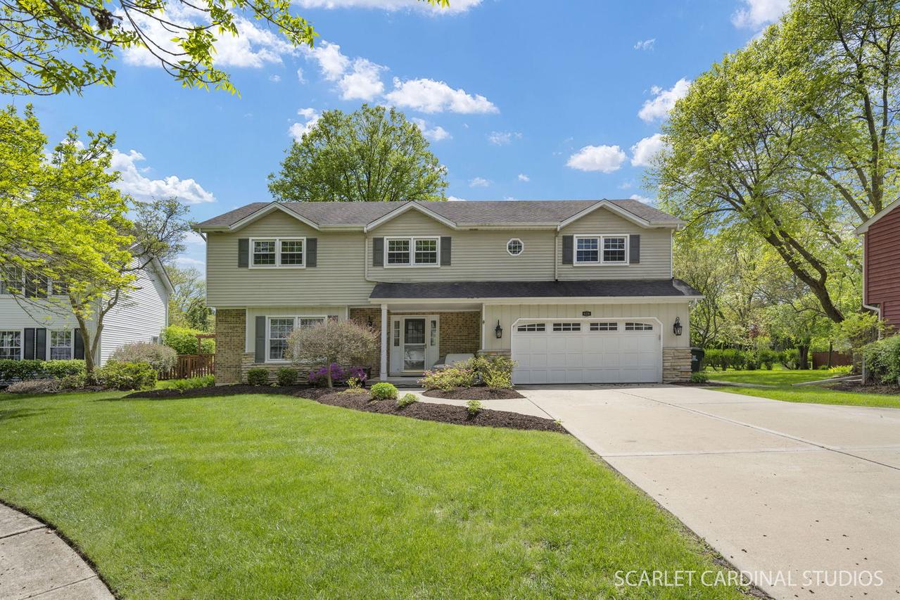 620 Virginia Ct., Naperville, IL 60540