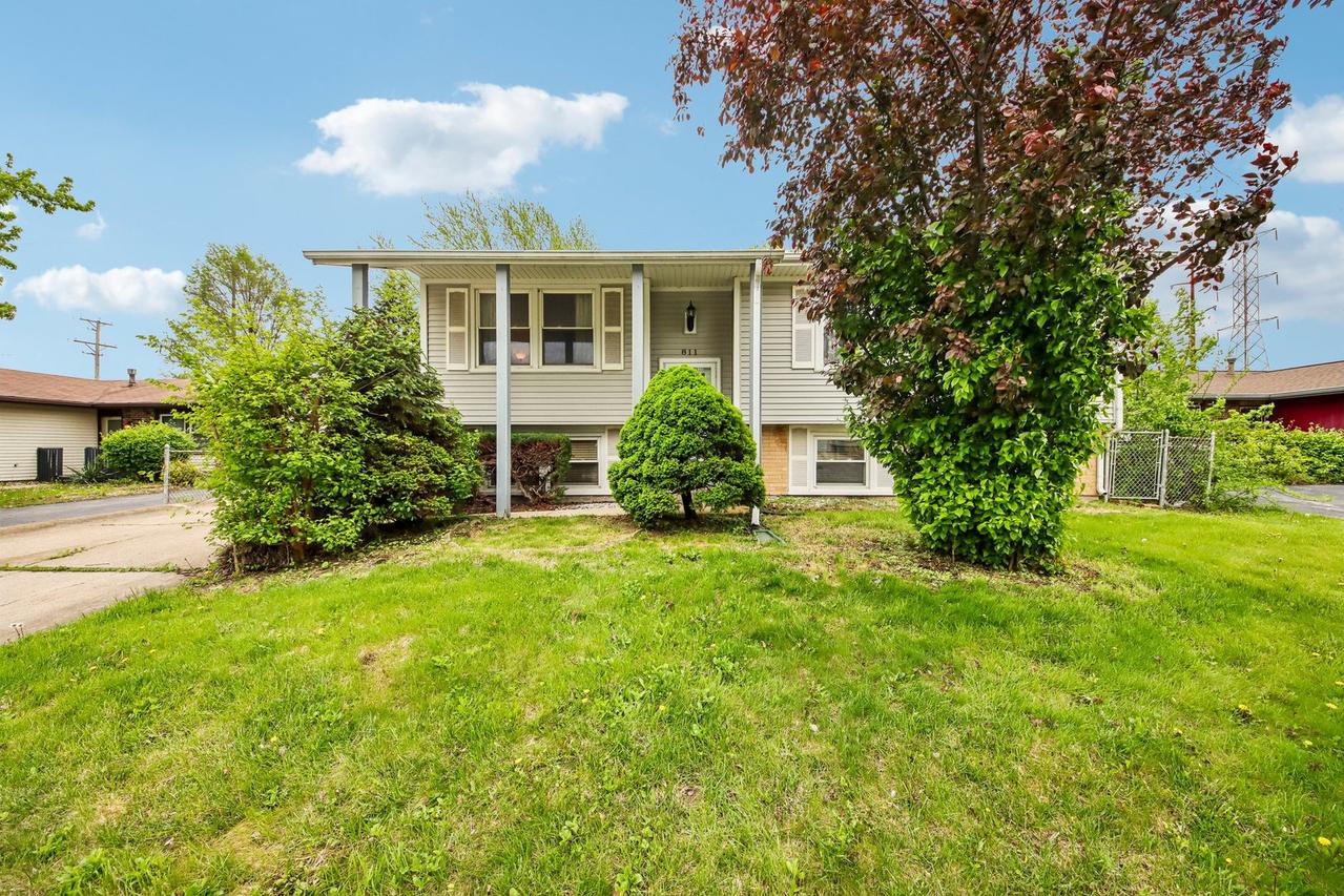 811 Oakton Ave., Romeoville, IL 60446