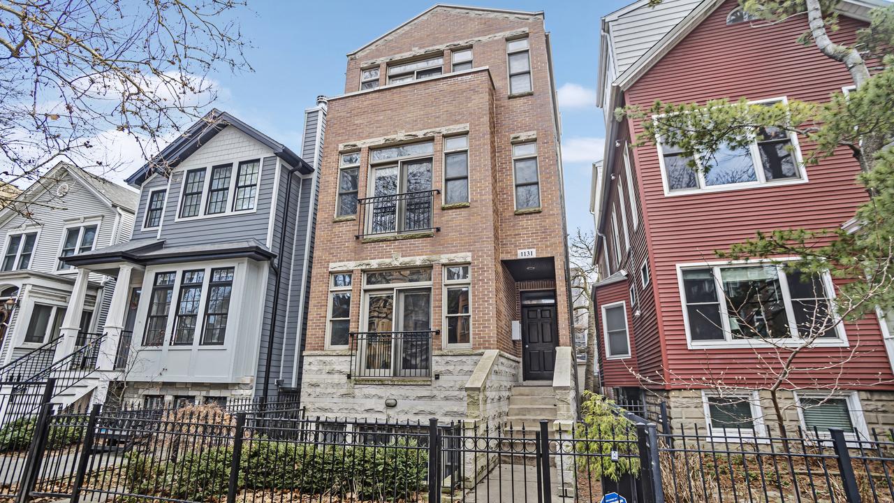 1131 W Wolfram St. #2, Chicago, IL 60657