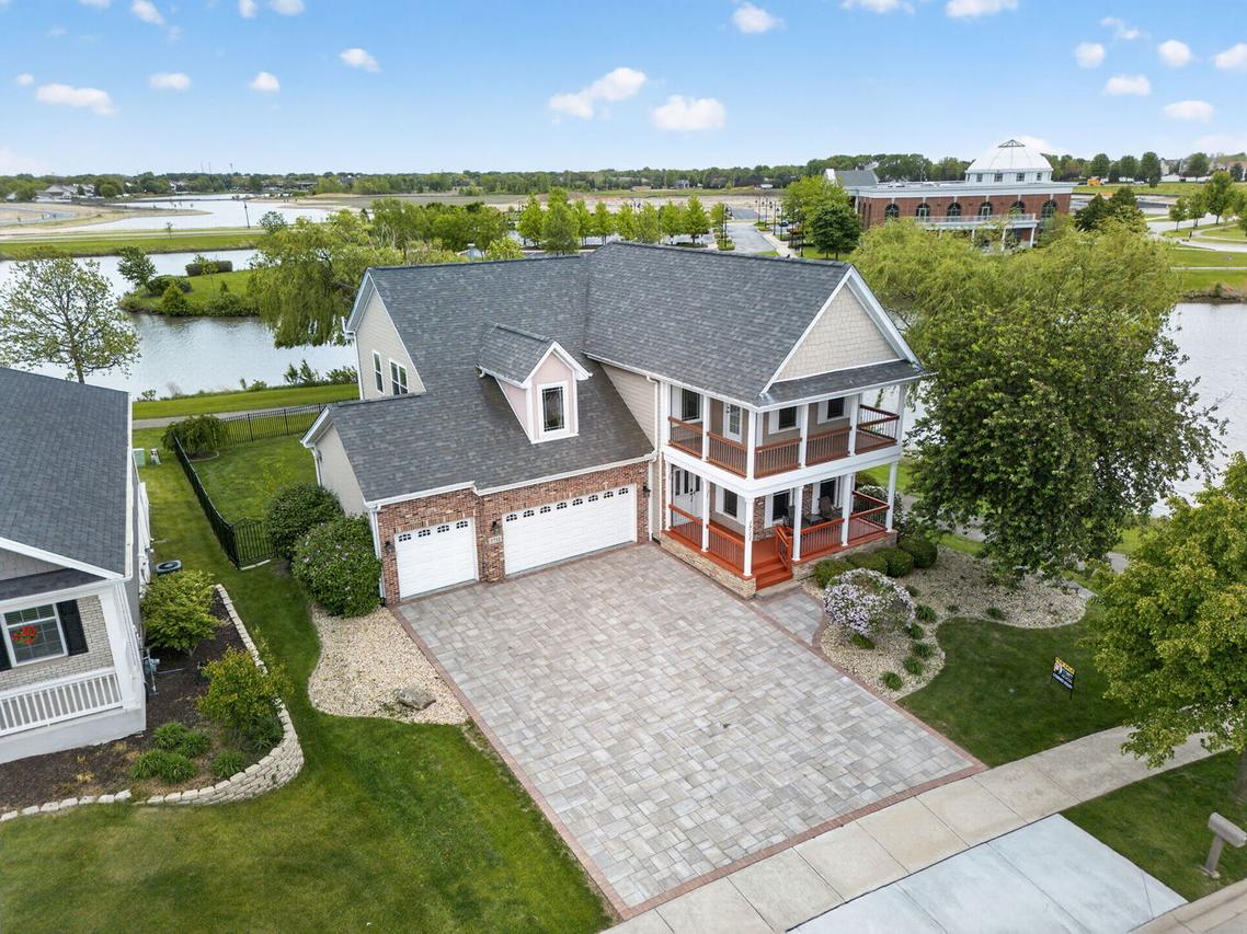 1711 Peyton Ter., Shorewood, IL 60404