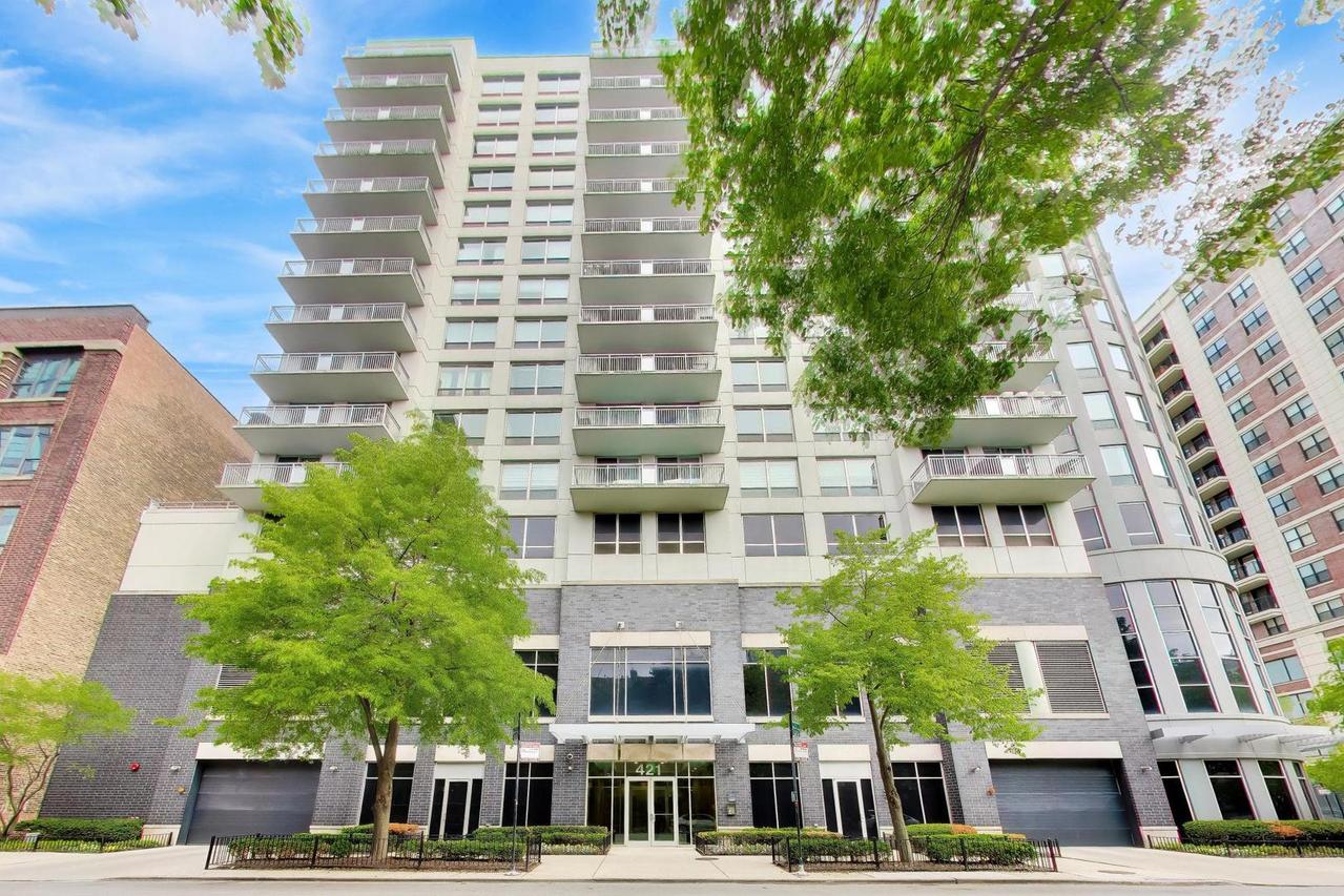 421 W Huron St. #604, Chicago, IL 60654