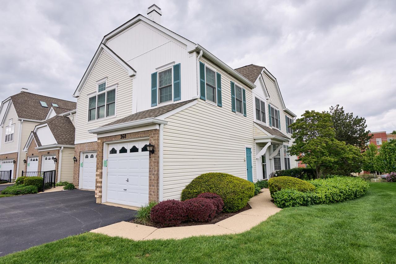 268 Gazebo Ln. #38, Lombard, IL 60148