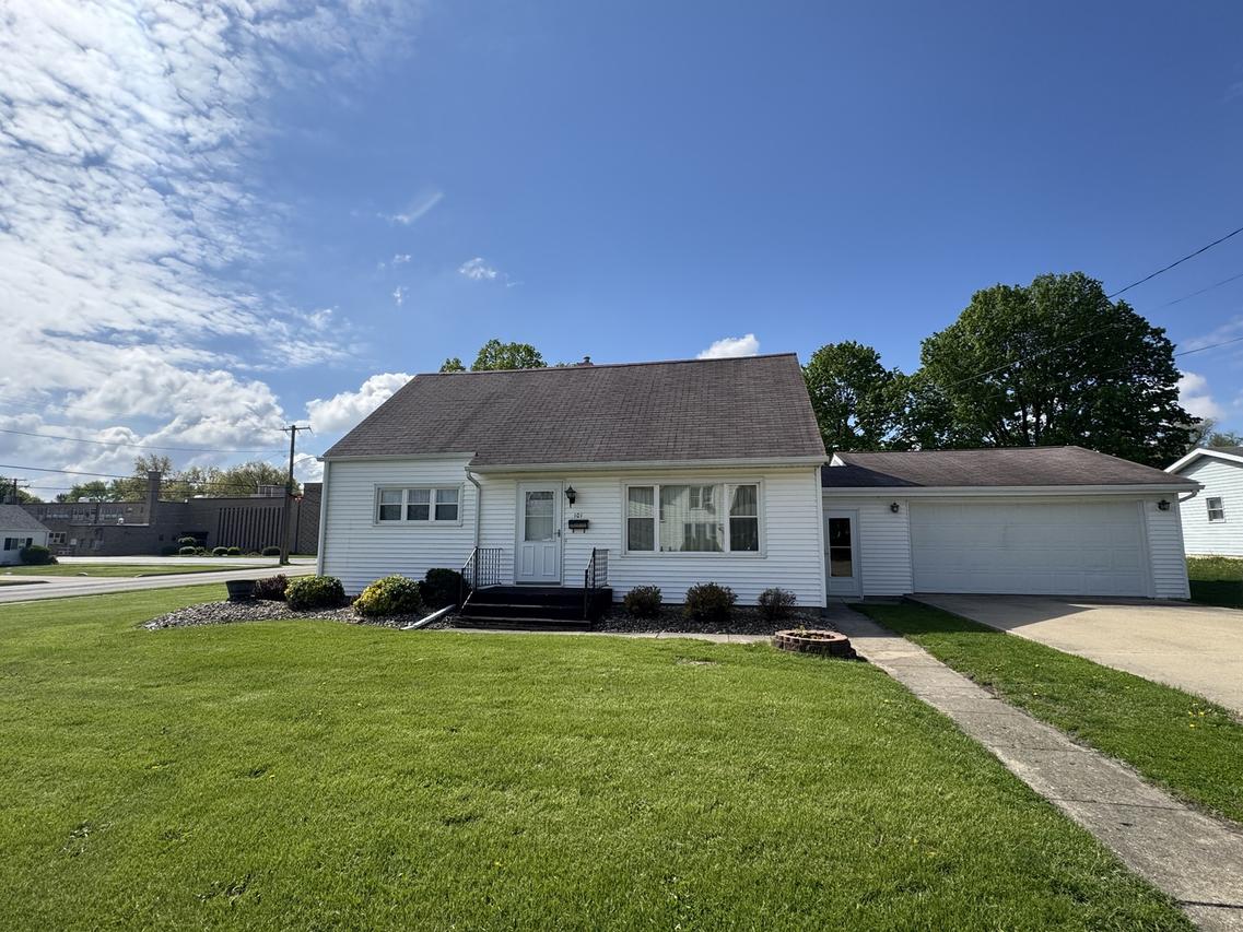 101 7th St., Mendota, IL 61342