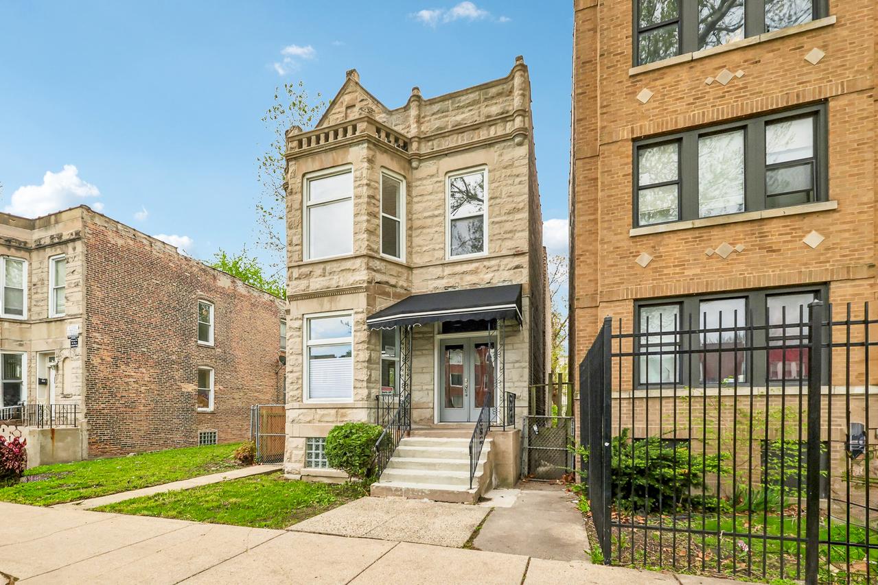 4351 W Maypole Ave., Chicago, IL 60624
