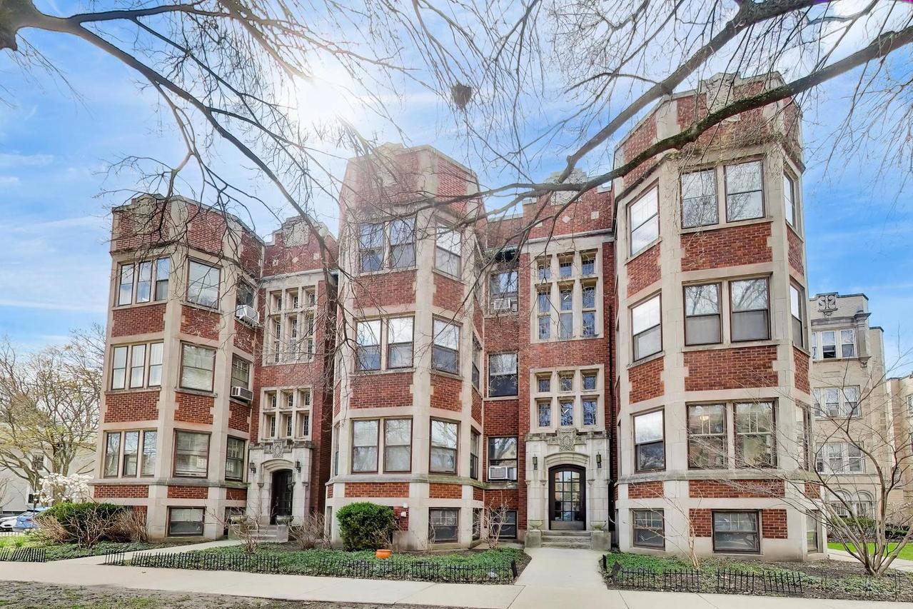 806 Forest Ave. #1, Evanston, IL 60202