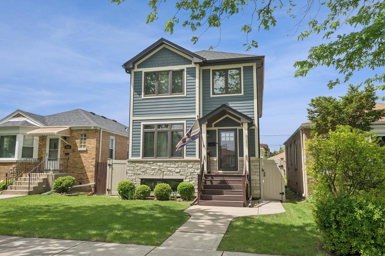 5450 N Natoma Ave., Chicago, IL 60656