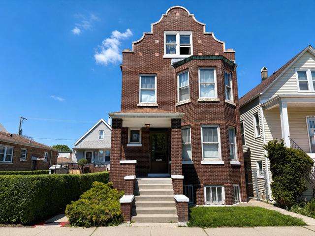 3024 W 40th Pl., Chicago, IL 60632