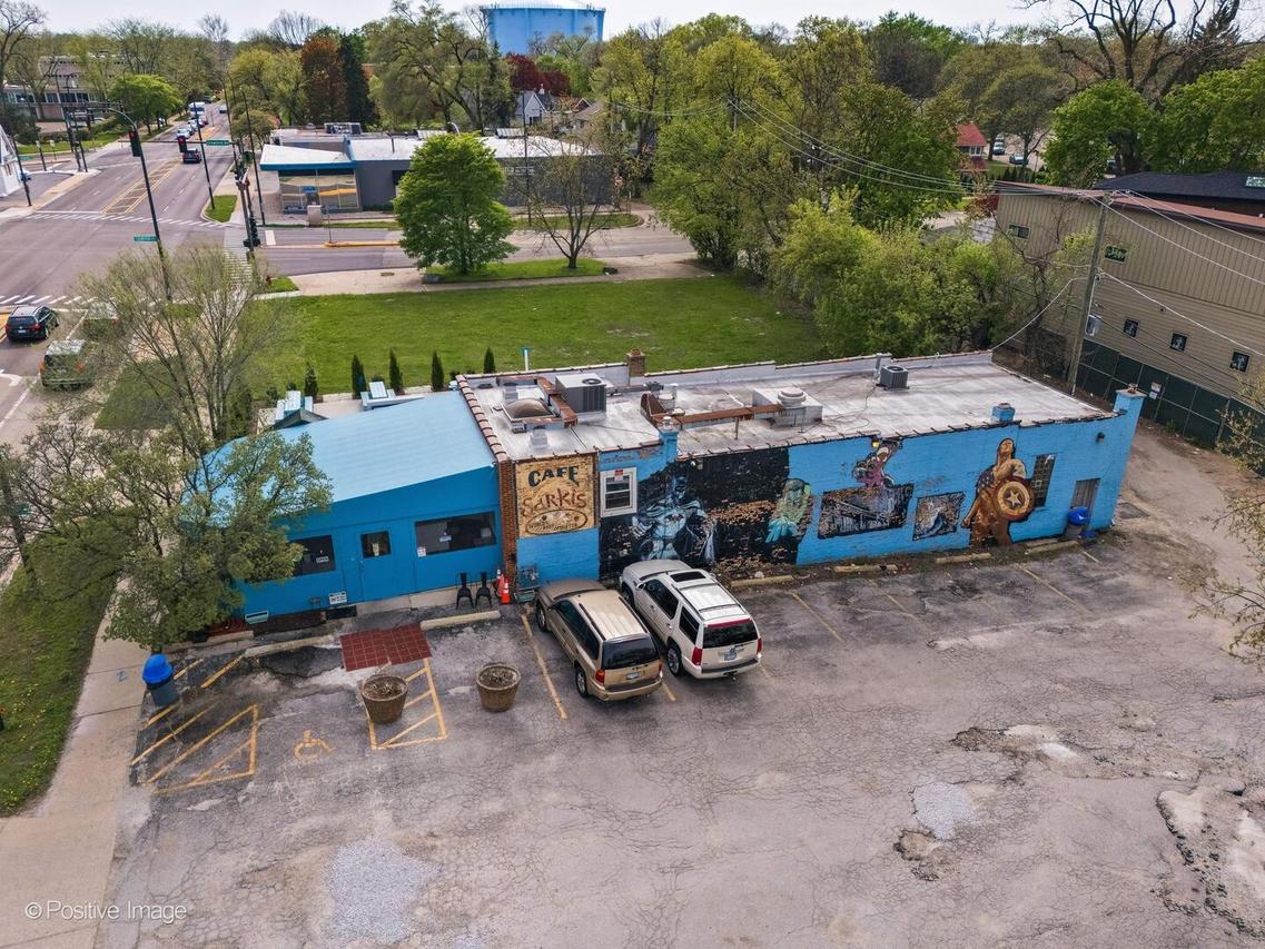 2632 Gross Point Rd., Evanston, IL 60201