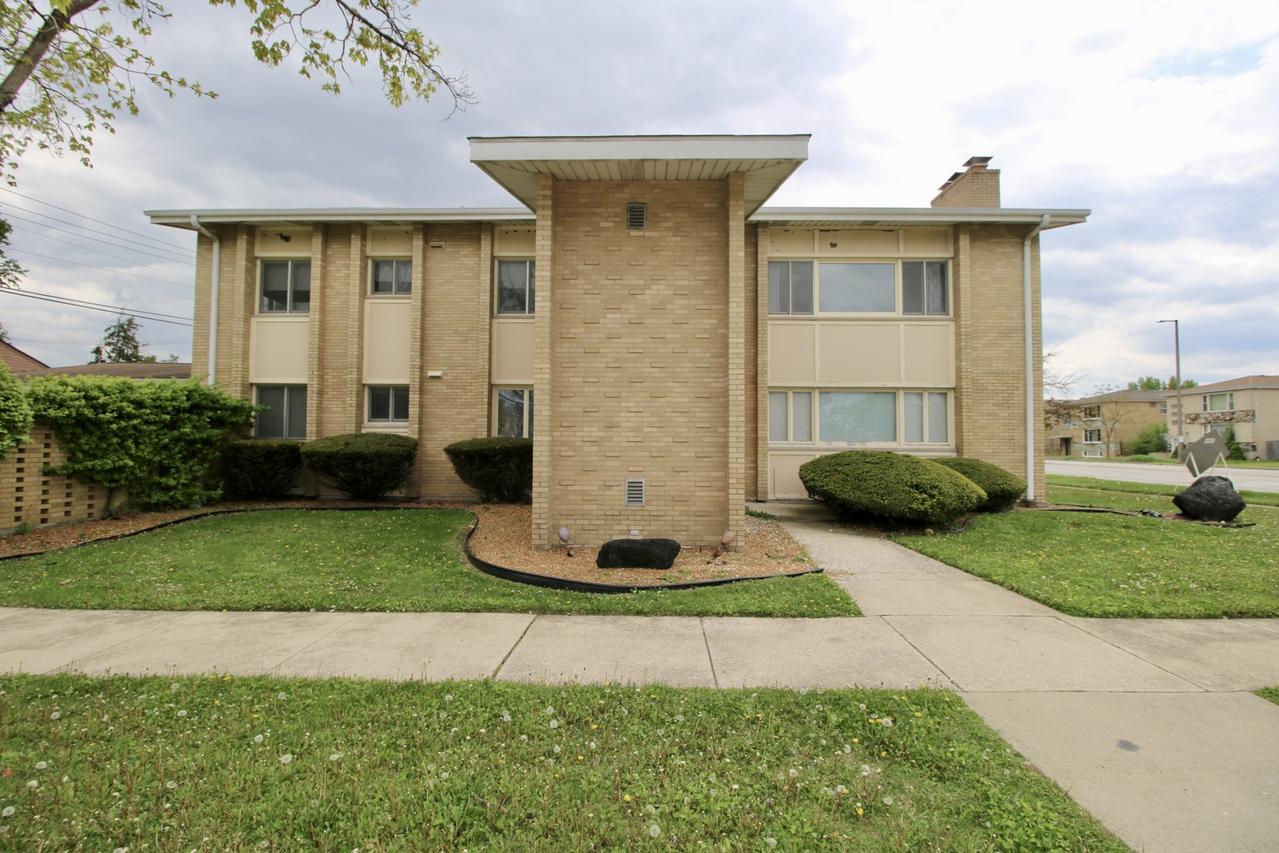 10357 Wight St., Westchester, IL 60154