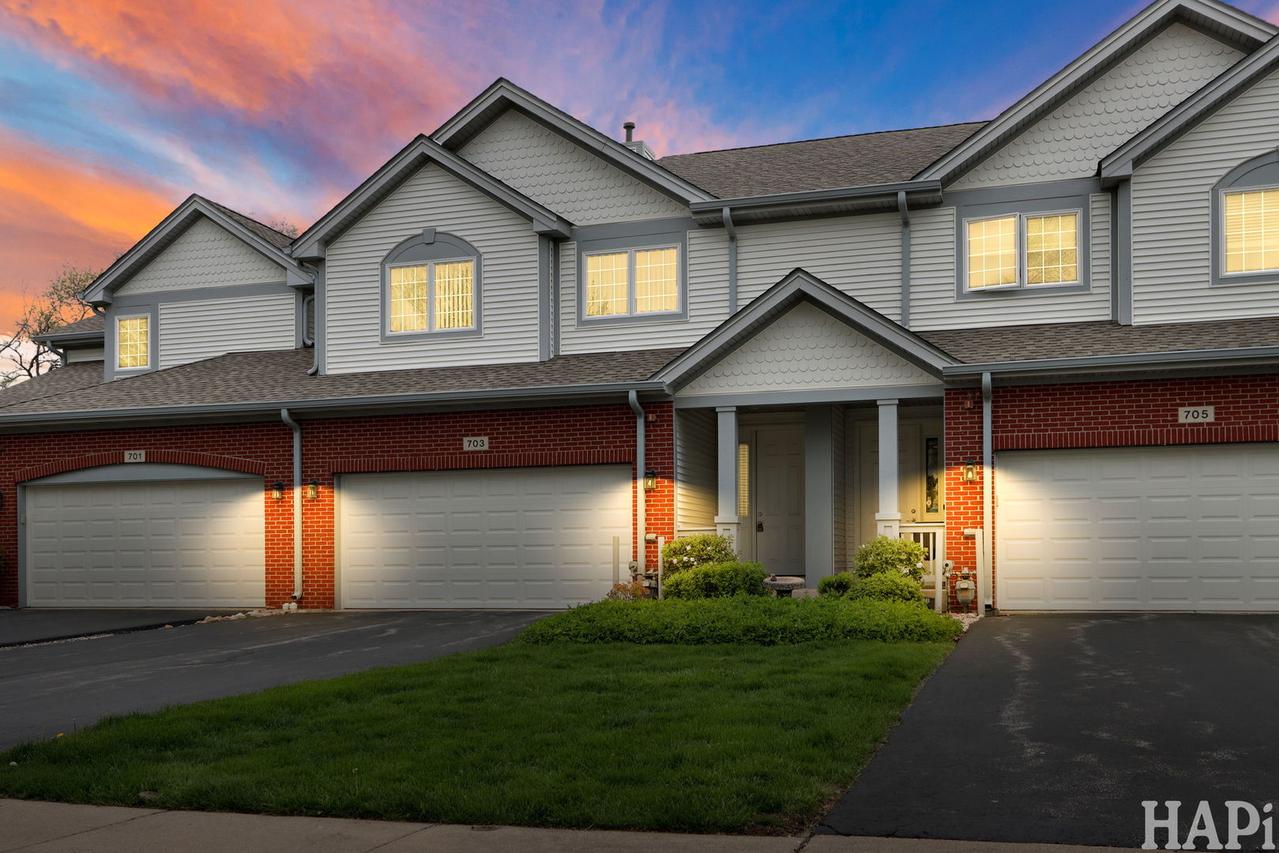 703 Owl Creek Ln., Gurnee, IL 60031
